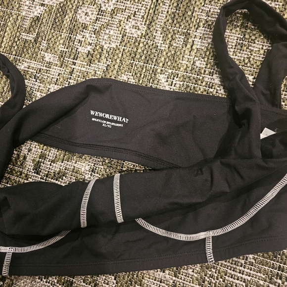 WeWoreWhat XL Black & White sport bra - Picture 5 of 8